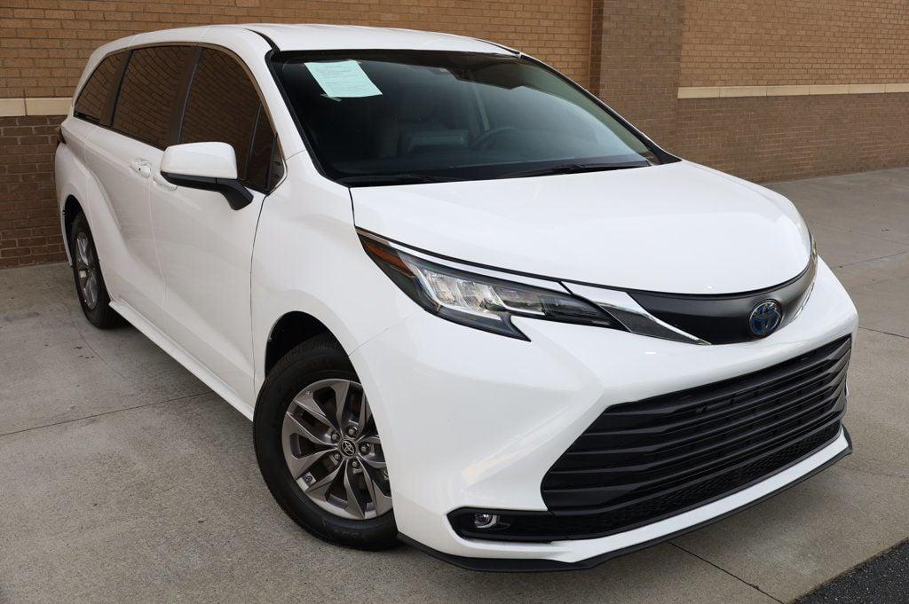 used 2023 Toyota Sienna car, priced at $38,497