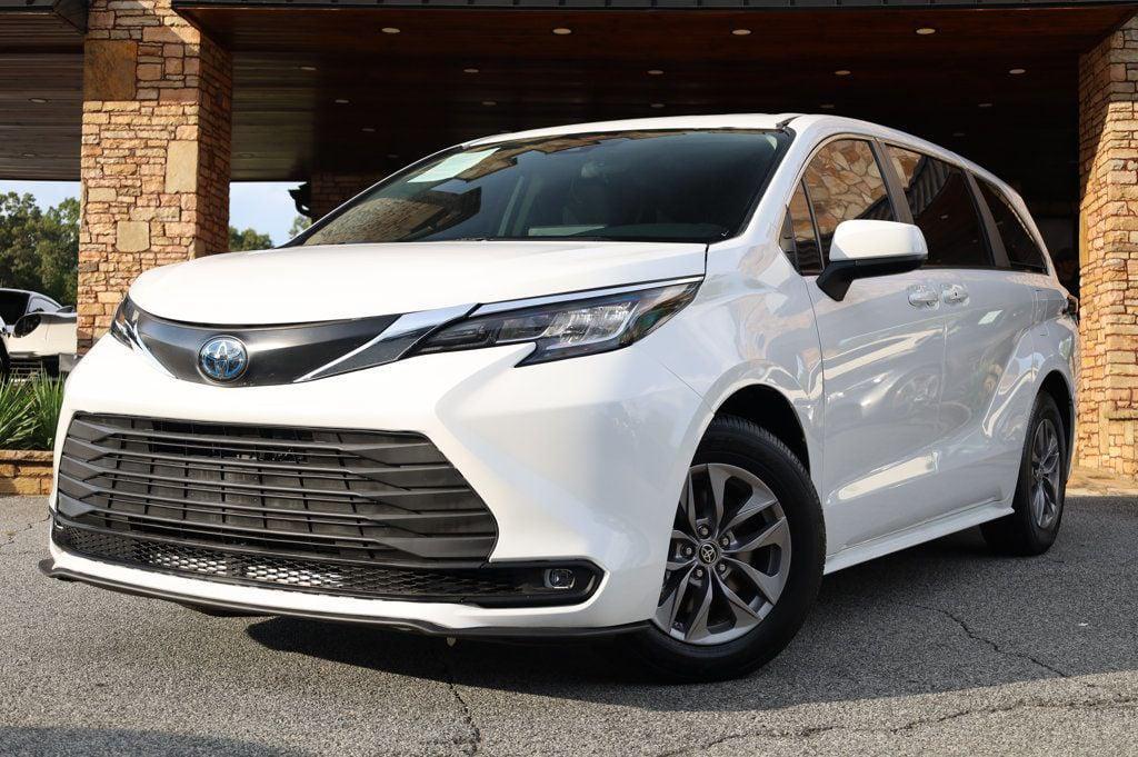 used 2023 Toyota Sienna car, priced at $38,497