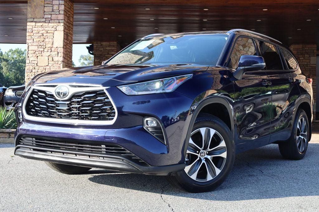 used 2021 Toyota Highlander car, priced at $28,847