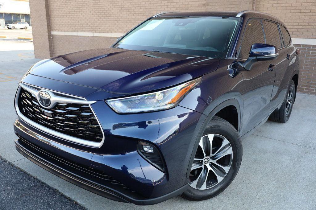 used 2021 Toyota Highlander car, priced at $28,847
