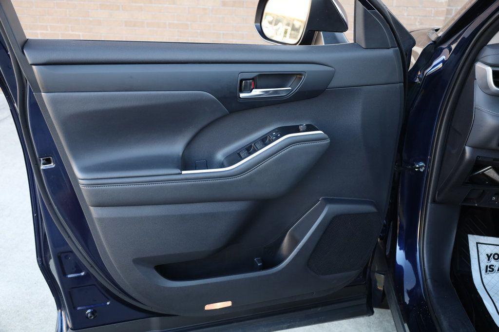 used 2021 Toyota Highlander car, priced at $28,847