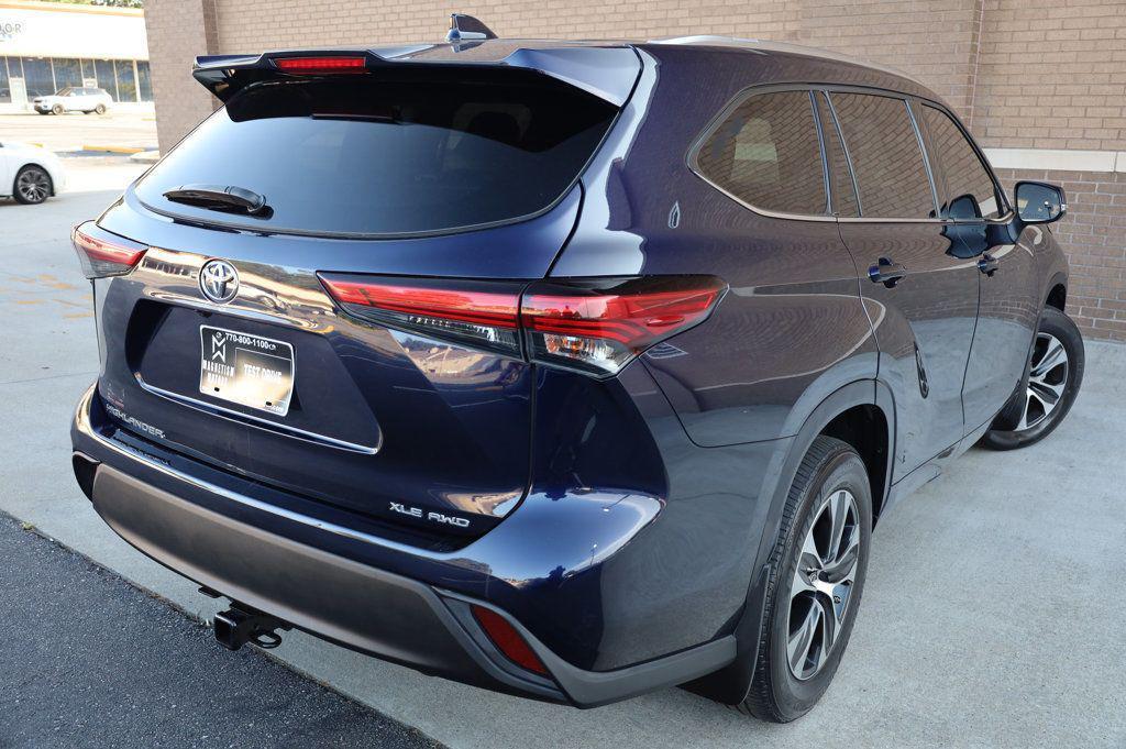 used 2021 Toyota Highlander car, priced at $28,847