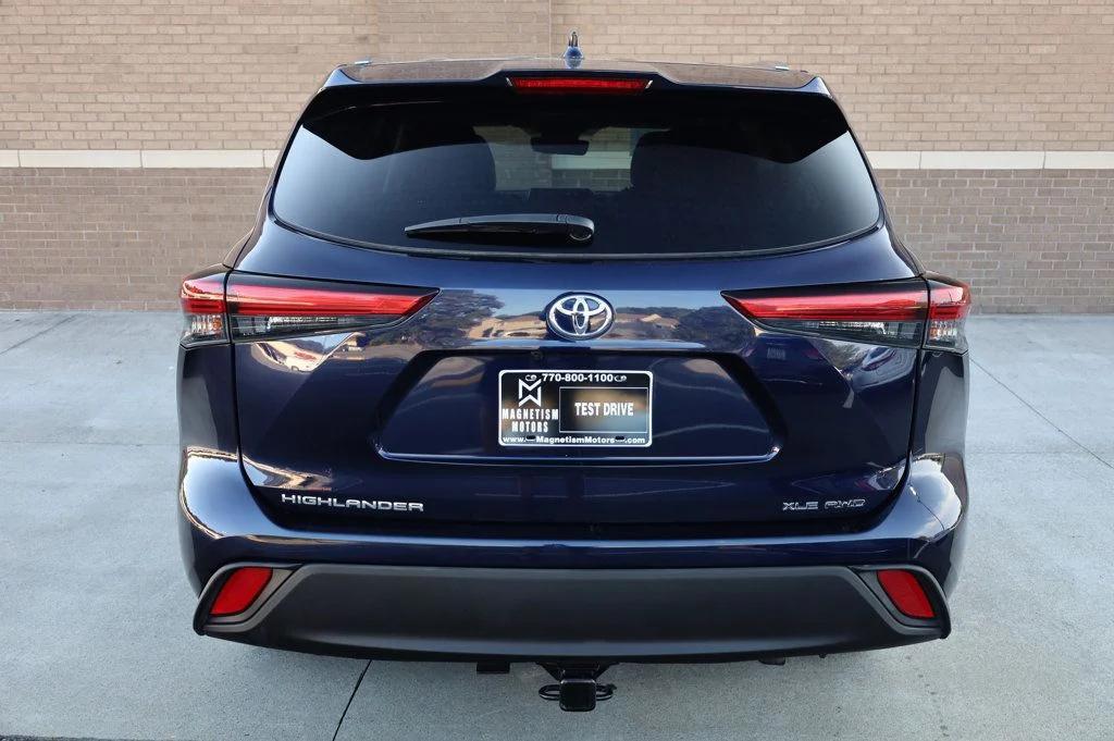 used 2021 Toyota Highlander car, priced at $28,847