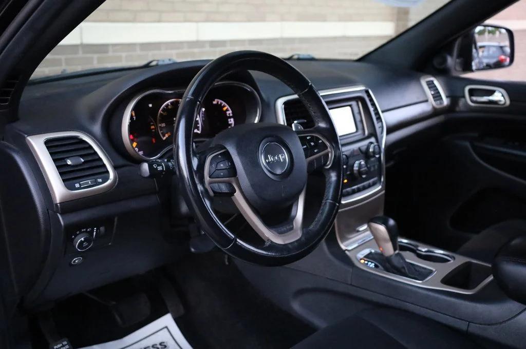 used 2017 Jeep Grand Cherokee car, priced at $12,497