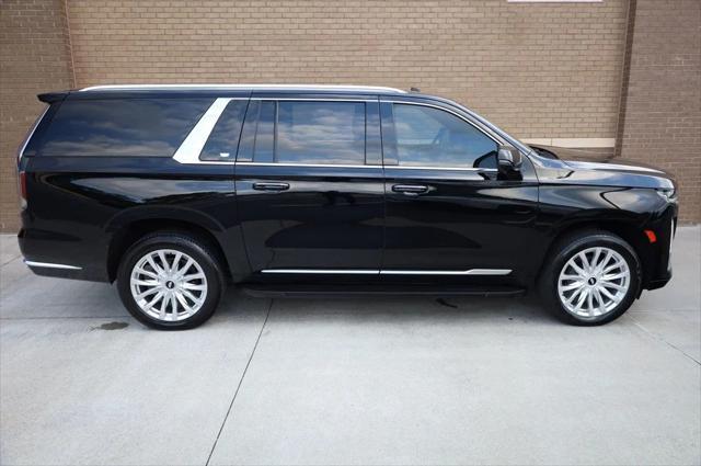 used 2022 Cadillac Escalade ESV car, priced at $54,997