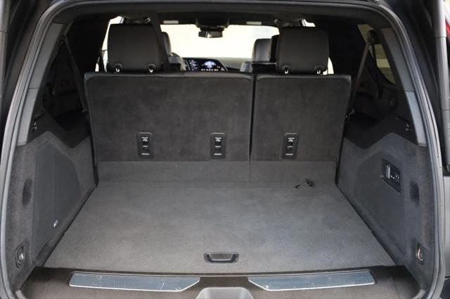 used 2022 Cadillac Escalade ESV car, priced at $54,997