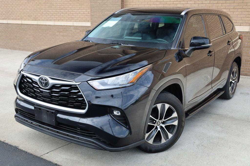 used 2020 Toyota Highlander car, priced at $29,497