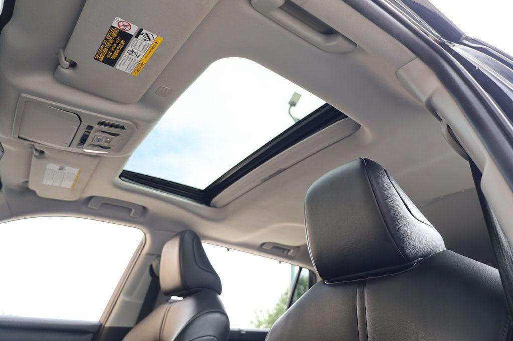 used 2020 Toyota Highlander car, priced at $29,497