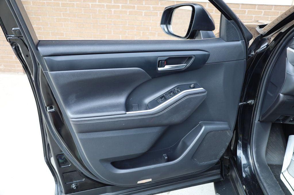 used 2020 Toyota Highlander car, priced at $29,497