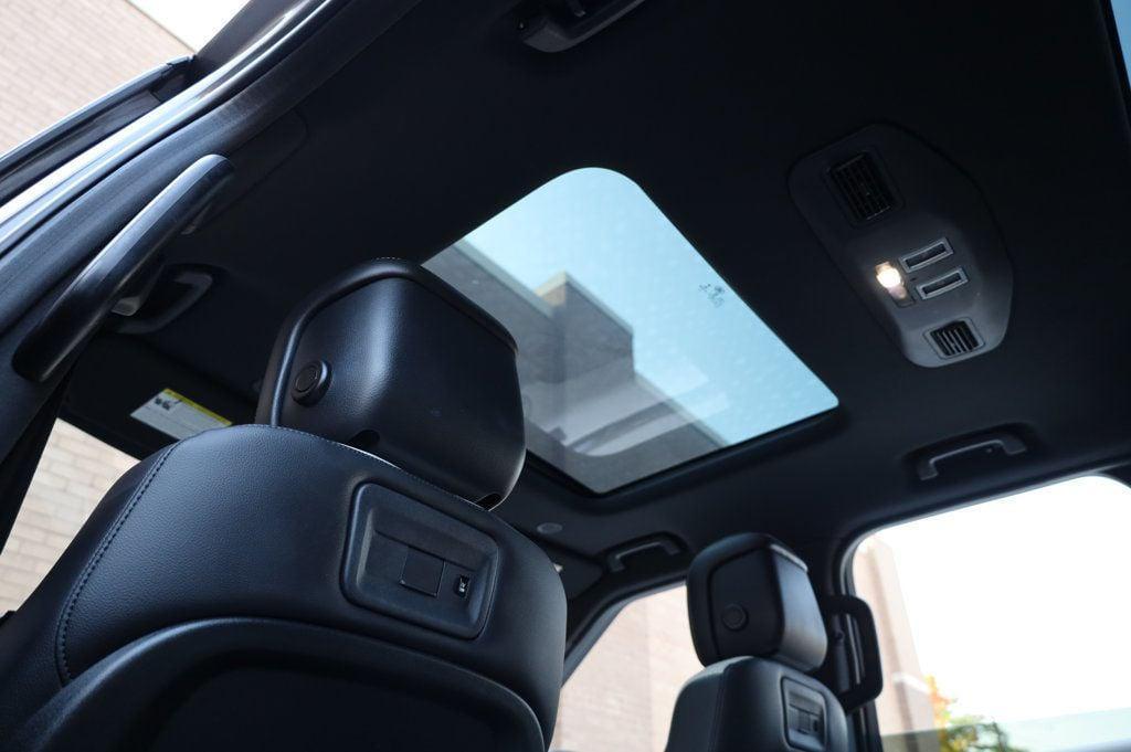 used 2022 Land Rover Discovery car, priced at $29,497