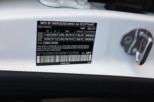 used 2021 Mercedes-Benz GLB 250 car, priced at $24,297