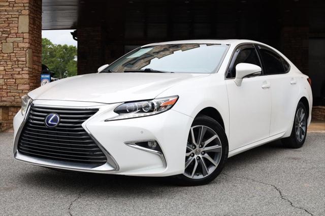 used 2017 Lexus ES 300h car, priced at $22,497