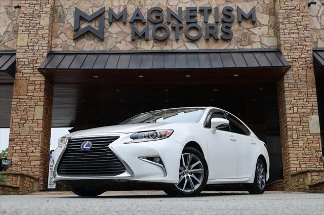 used 2017 Lexus ES 300h car, priced at $22,497