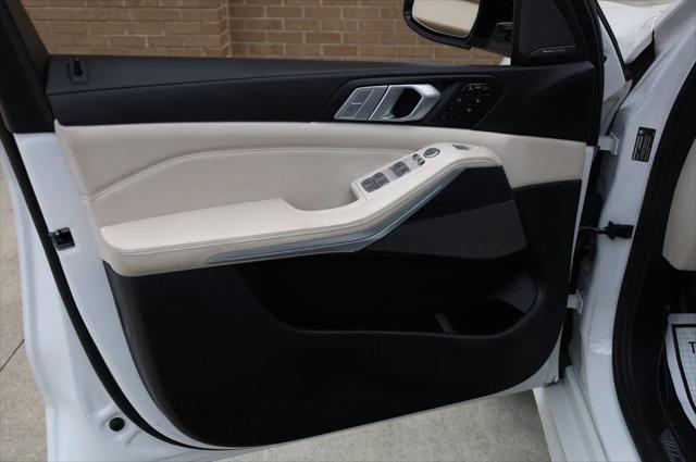 used 2021 BMW X7 car, priced at $37,847