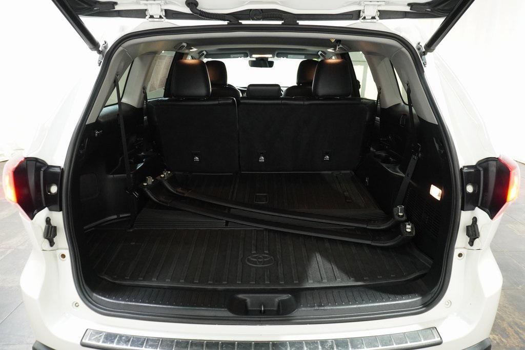 used 2018 Toyota Highlander car, priced at $20,550