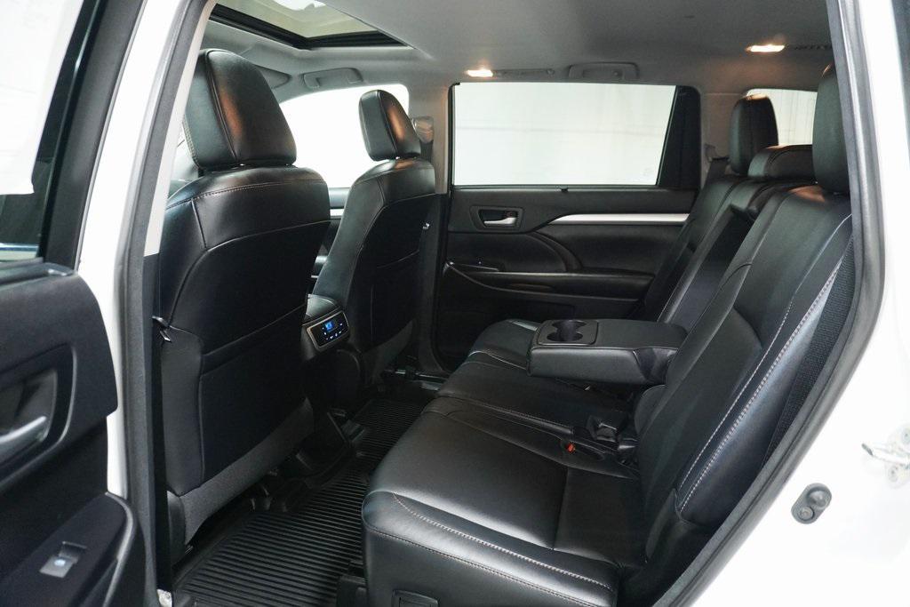 used 2018 Toyota Highlander car, priced at $20,550