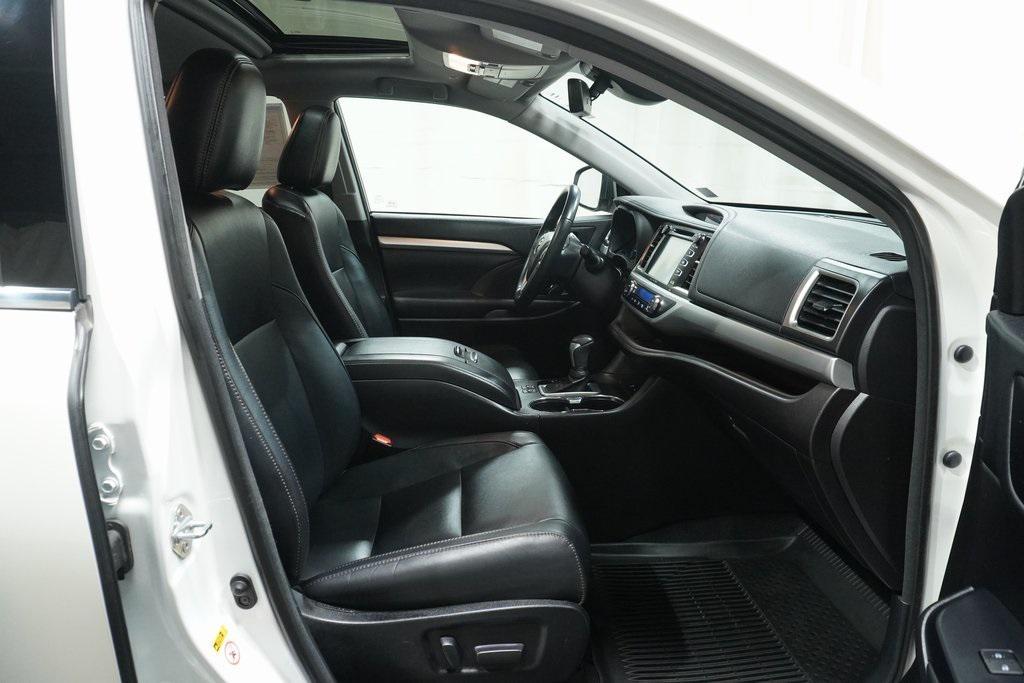used 2018 Toyota Highlander car, priced at $20,550