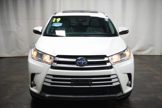 used 2019 Toyota Highlander Hybrid car, priced at $29,990