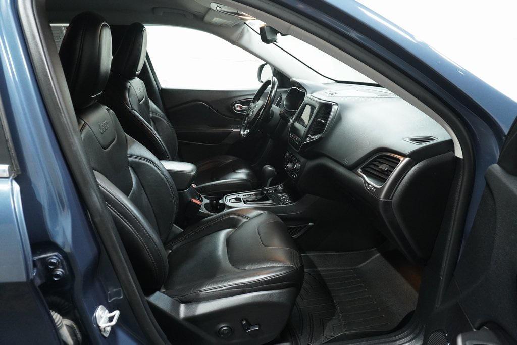 used 2020 Jeep Cherokee car, priced at $12,550
