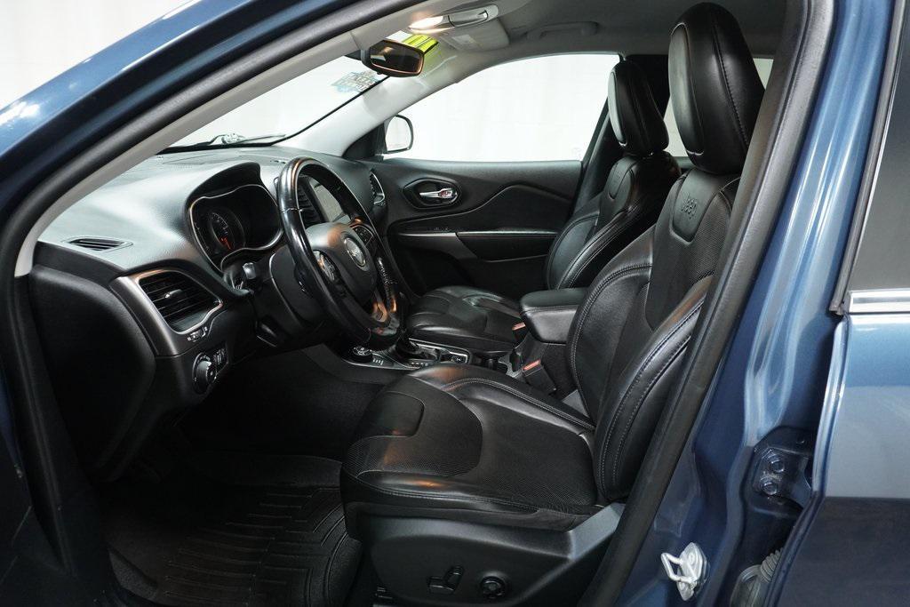 used 2020 Jeep Cherokee car, priced at $12,550
