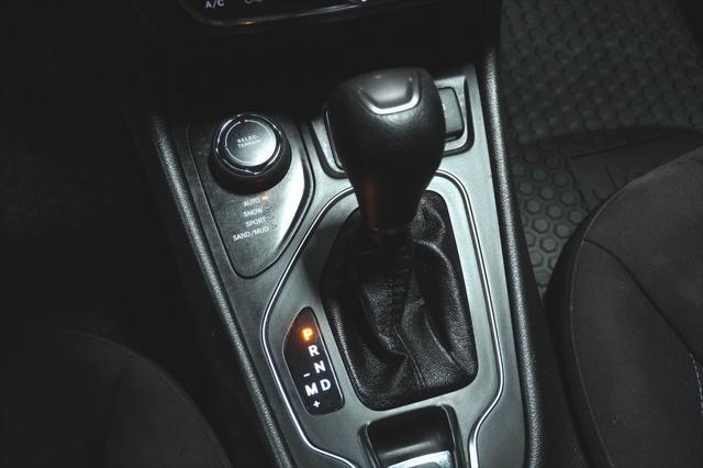 used 2020 Jeep Cherokee car, priced at $18,990