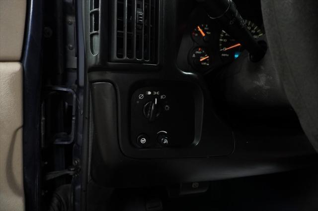used 2006 Chevrolet Express 3500 car, priced at $13,990