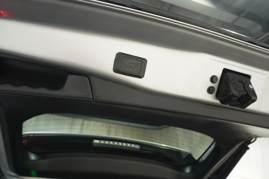 used 2022 Toyota RAV4 Hybrid car, priced at $25,990