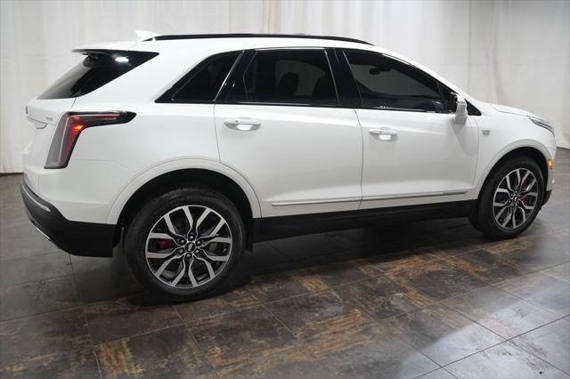 used 2025 Cadillac XT5 car, priced at $52,990