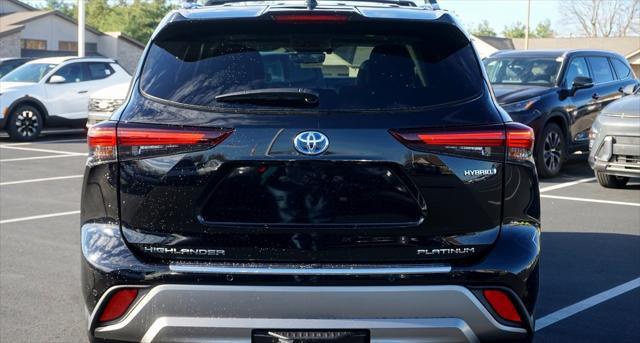 new 2024 Toyota Highlander Hybrid car, priced at $55,362