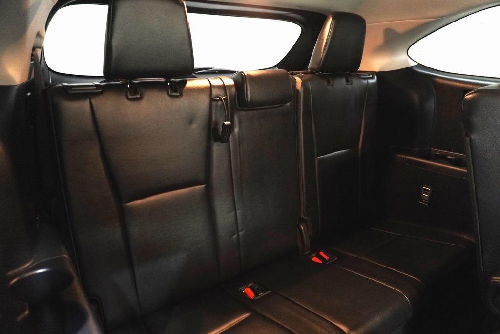 used 2023 Toyota Highlander car, priced at $36,990