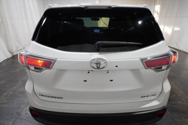 used 2015 Toyota Highlander car, priced at $13,990