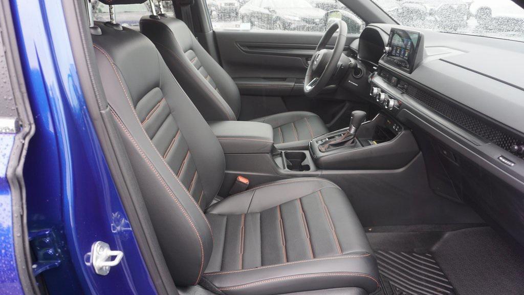 used 2024 Honda CR-V Hybrid car, priced at $33,550