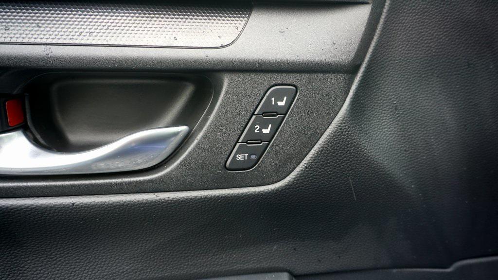 used 2024 Honda CR-V Hybrid car, priced at $33,550