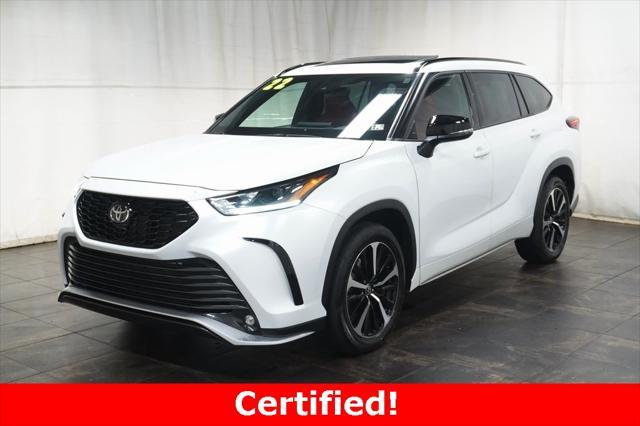 used 2022 Toyota Highlander car, priced at $39,550