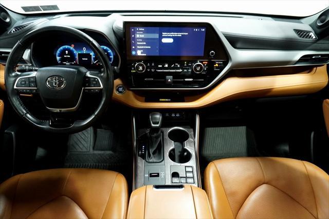 used 2023 Toyota Highlander car, priced at $38,990