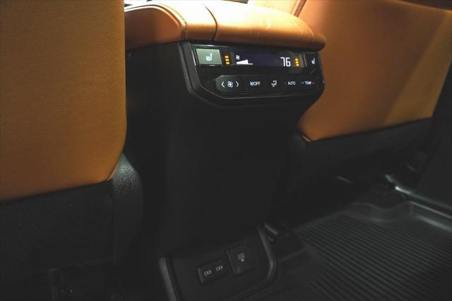 used 2023 Toyota Highlander car, priced at $38,990