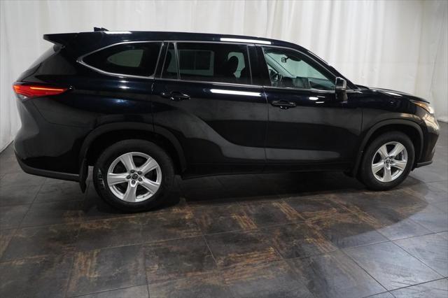 used 2021 Toyota Highlander car, priced at $26,990