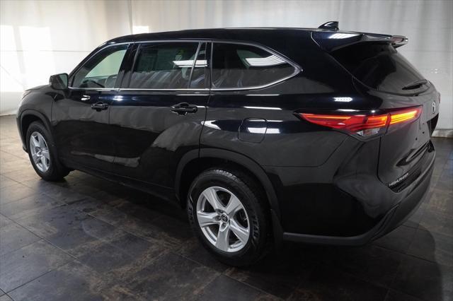 used 2021 Toyota Highlander car, priced at $26,990