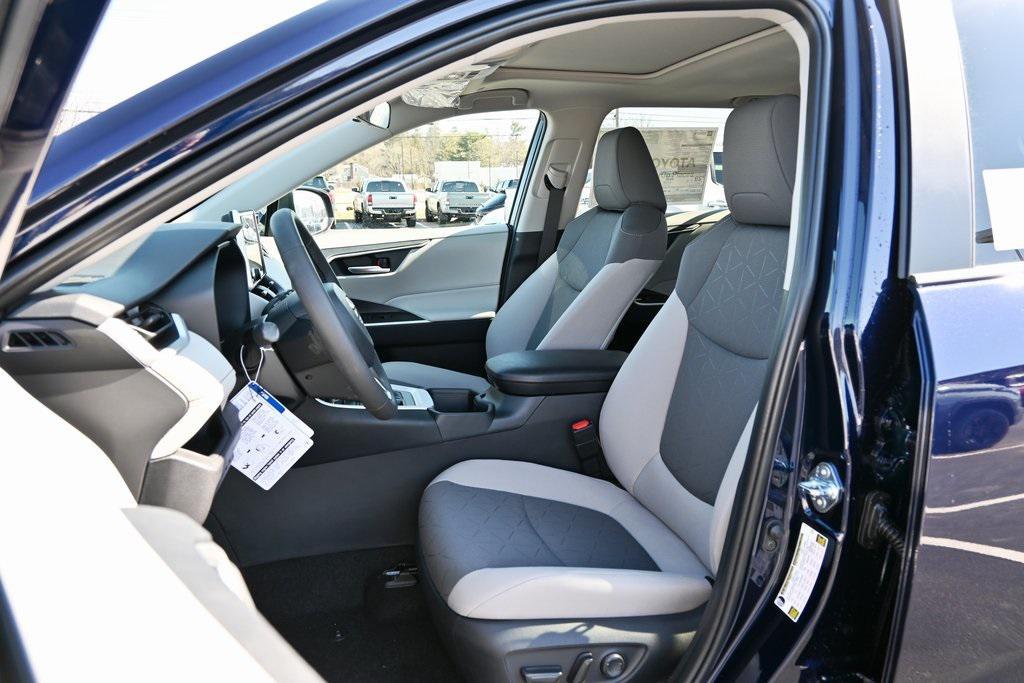 new 2025 Toyota RAV4 car, priced at $35,084