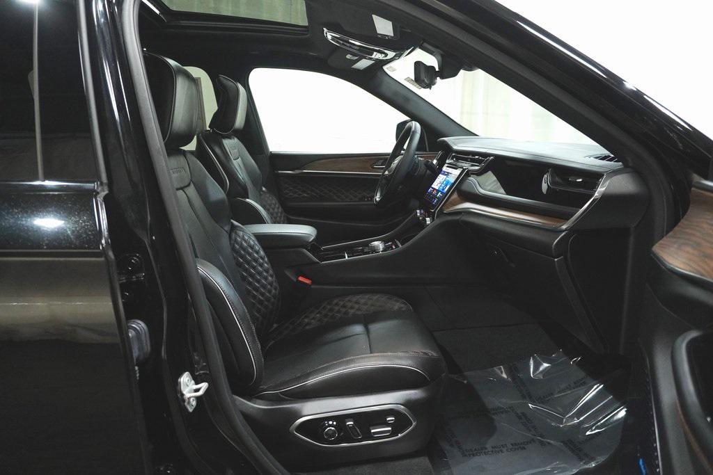 used 2024 Jeep Grand Cherokee L car, priced at $55,990