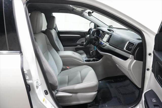 used 2019 Toyota Highlander car, priced at $23,995