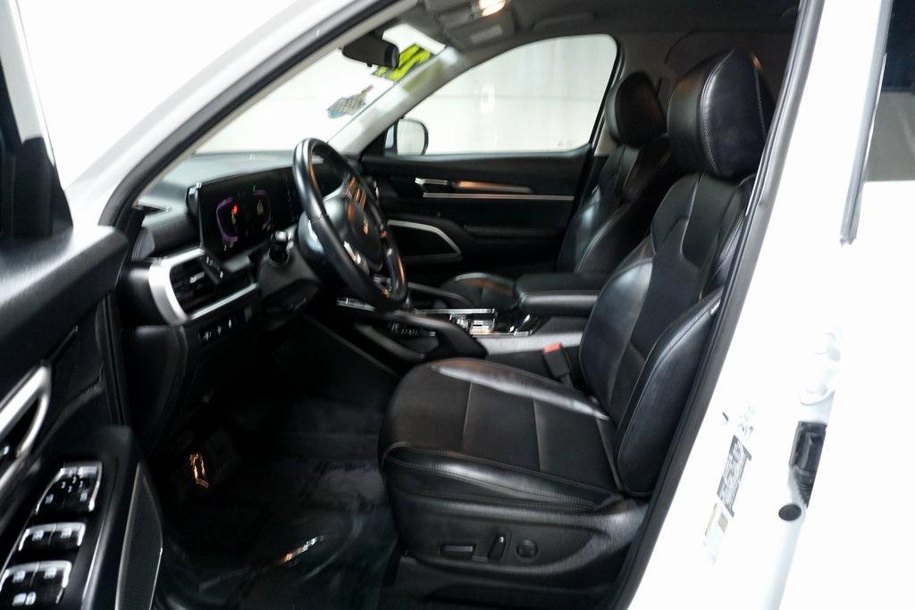 used 2024 Kia Telluride car, priced at $36,990