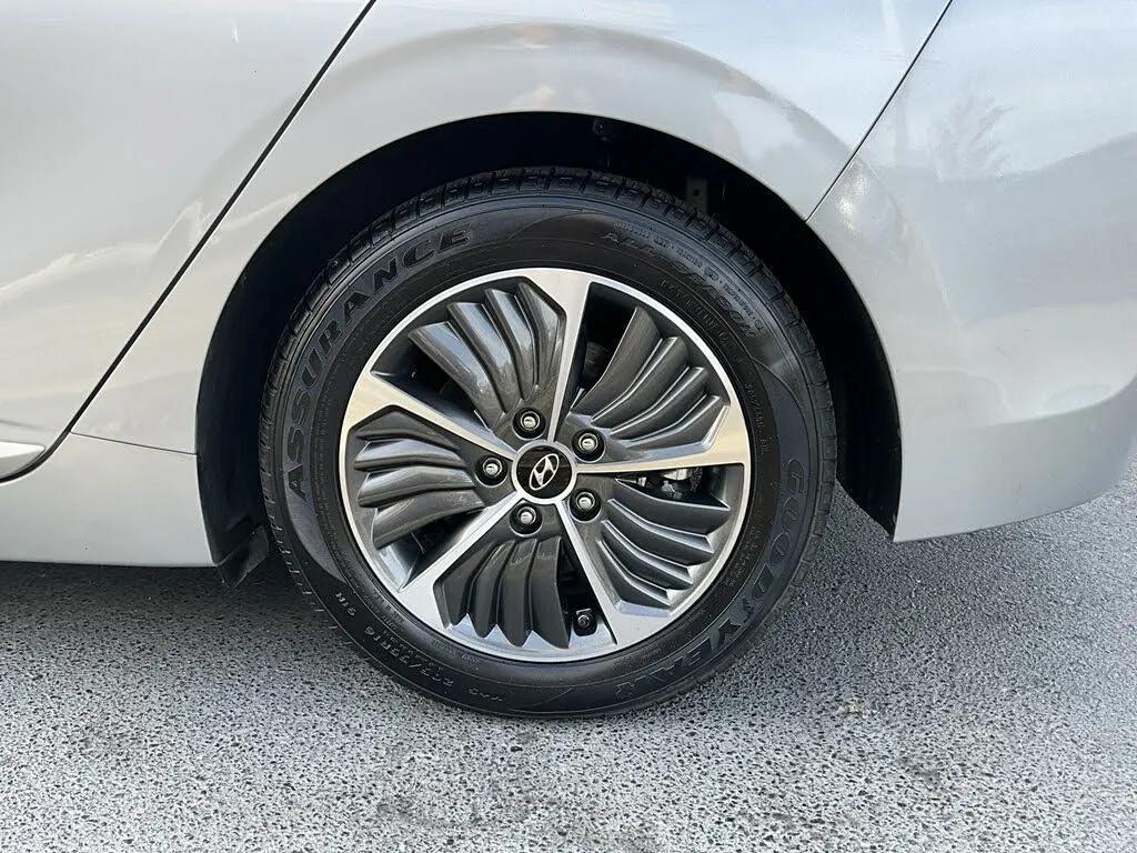 used 2022 Hyundai Ioniq Plug-In Hybrid car, priced at $13,990