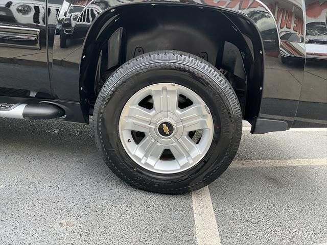 used 2013 Chevrolet Avalanche car, priced at $14,450