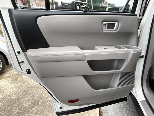 used 2015 Honda Pilot car, priced at $13,273