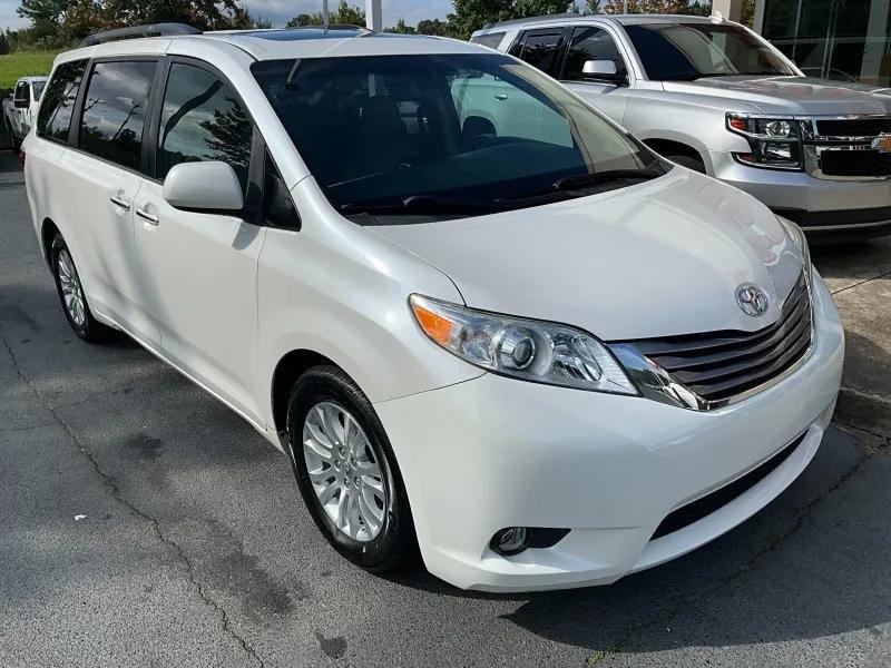 used 2015 Toyota Sienna car, priced at $15,754