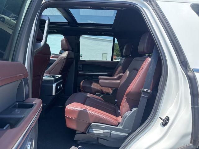used 2024 Ford Expedition car, priced at $61,952