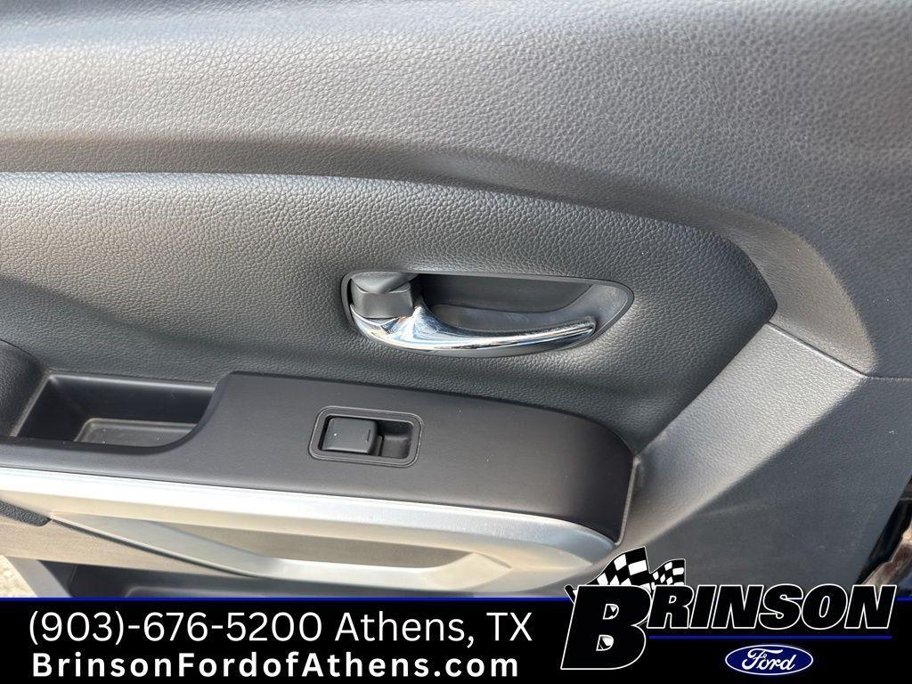 used 2021 Nissan Titan car, priced at $25,916