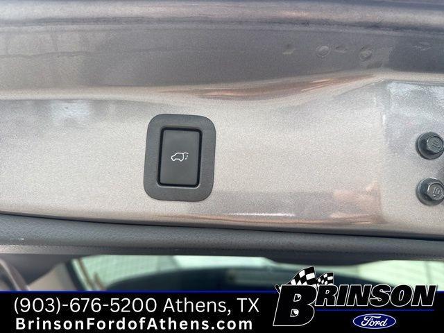 used 2017 Toyota Highlander car, priced at $16,972