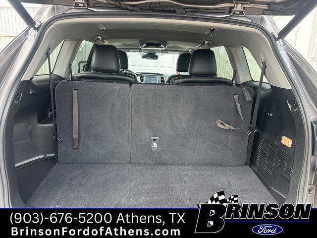 used 2017 Toyota Highlander car, priced at $16,972